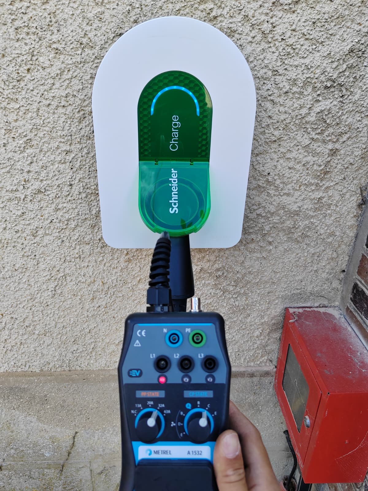 Borne Schneider Electric 7,4 kW — Villa