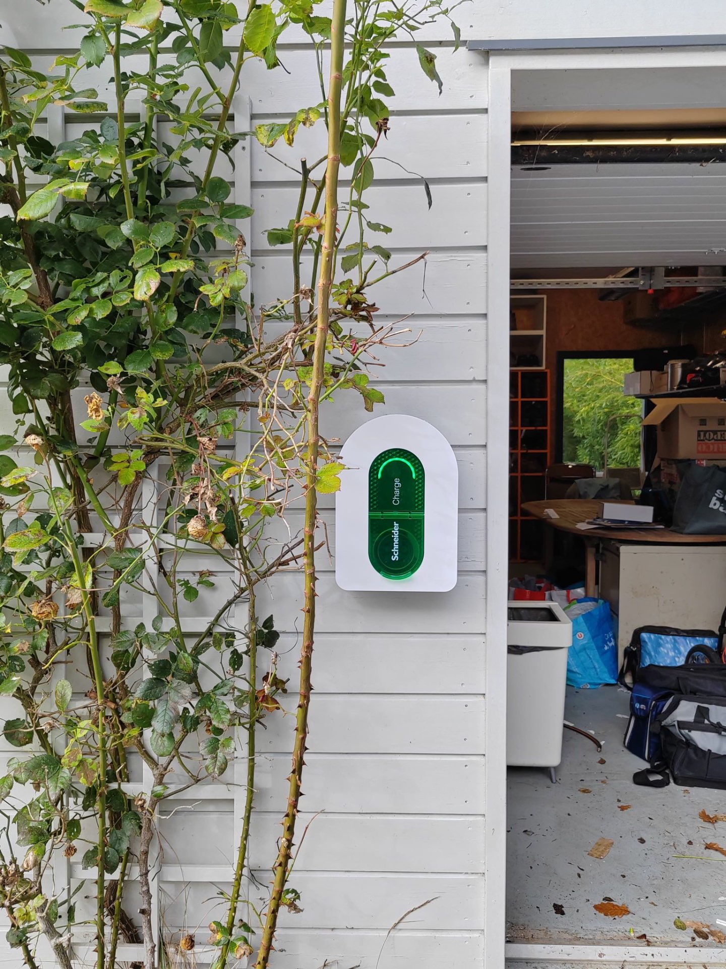 Installation borne de recharge IRVE